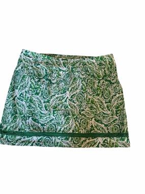 Crown and Ivy Green Paisley Women's Skort